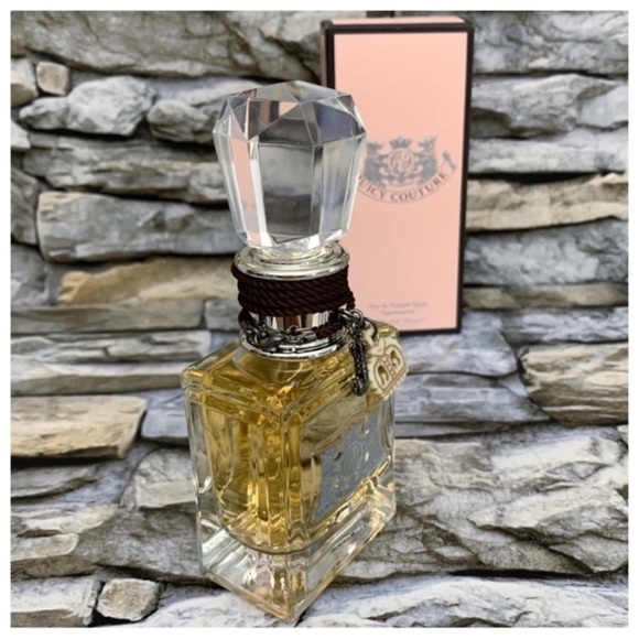 Juicy Couture 1.7 Perfume Signature Bottle Charm Necklace Collectible Glass New - Picture 3 of 3